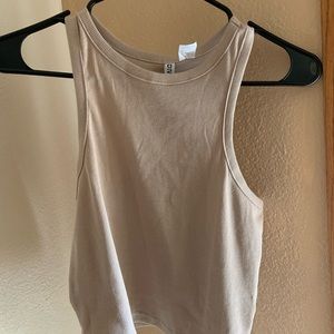 ✨H&M beige tank top✨